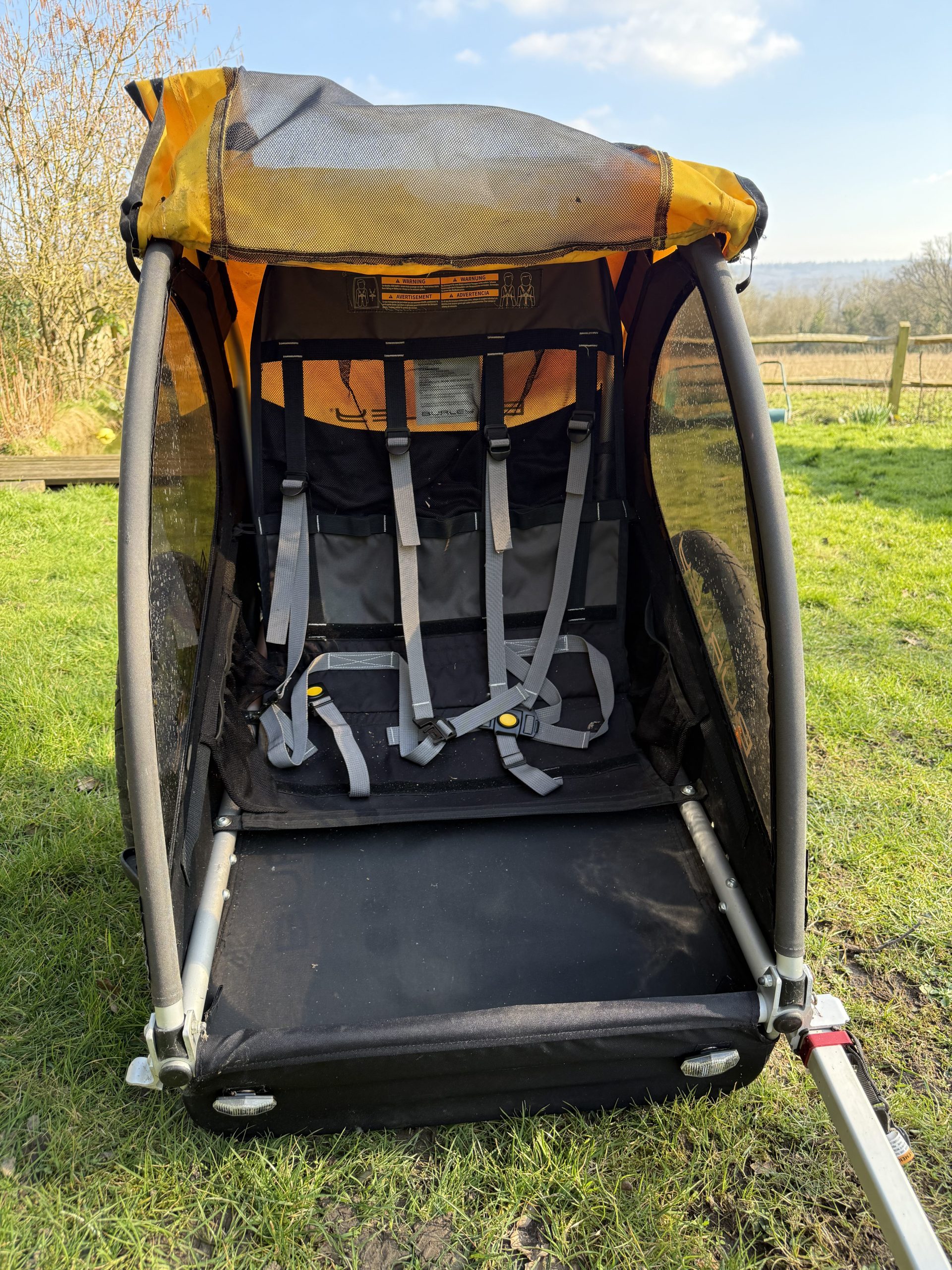 Burley Bee trailer