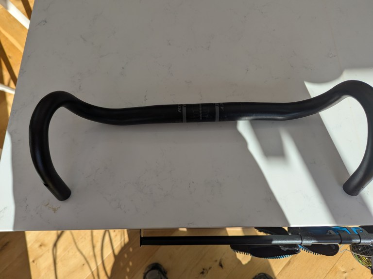 Rockshox Yari 140mm 27.5 non boost and gravel bars