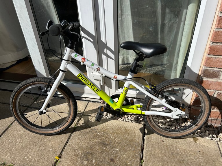 Scoot XL balance bike and pinnacle kids bike