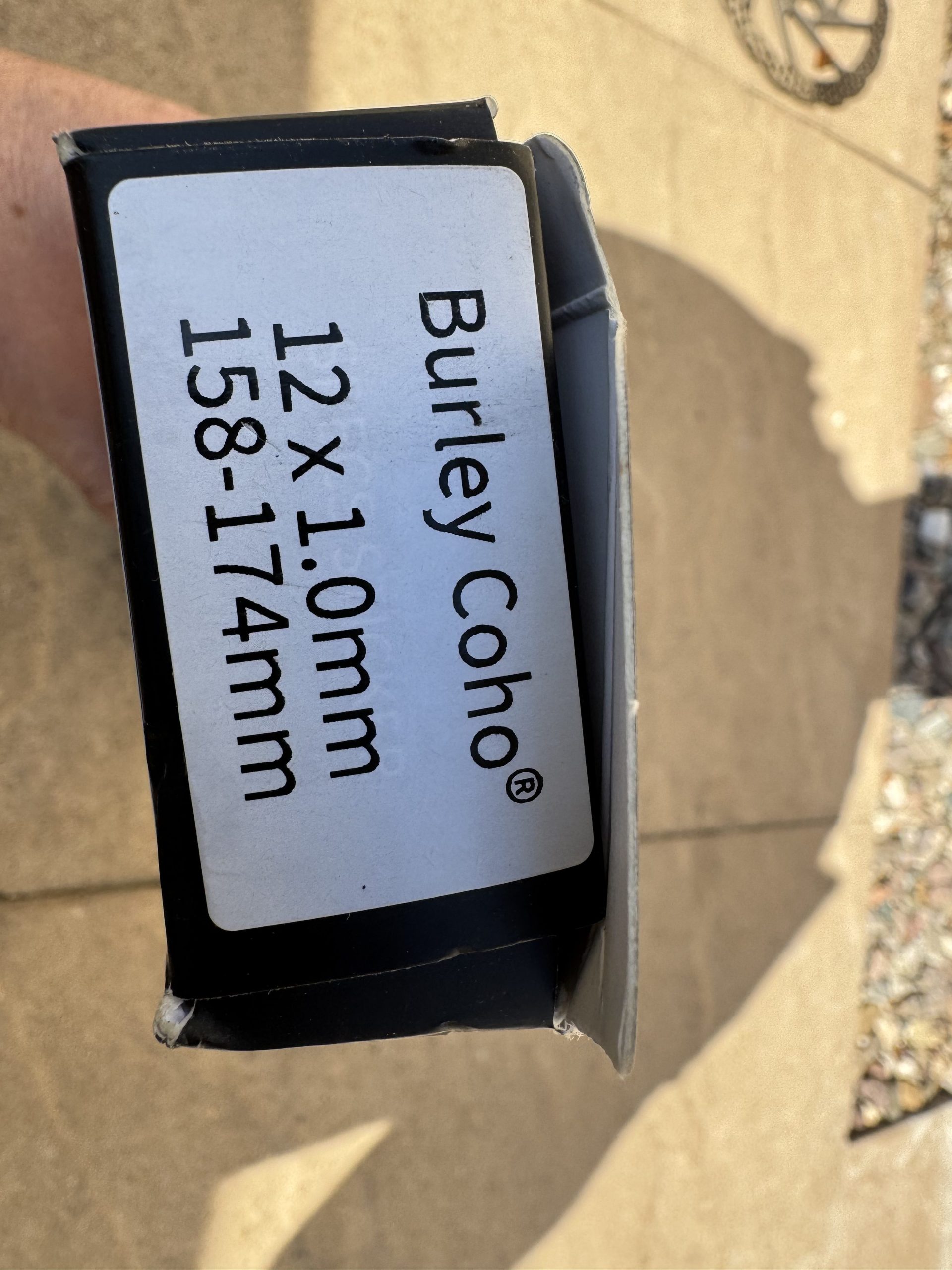 Burley – Axle for Coho – suits specialized levo