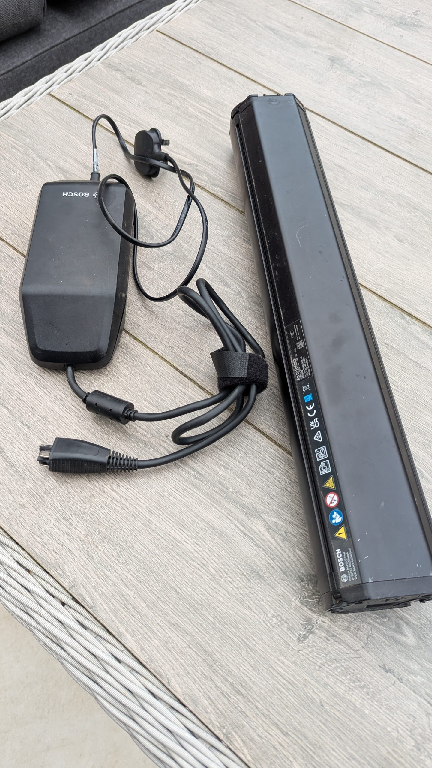 Bosch Powertube 750 Ebike battery and charger