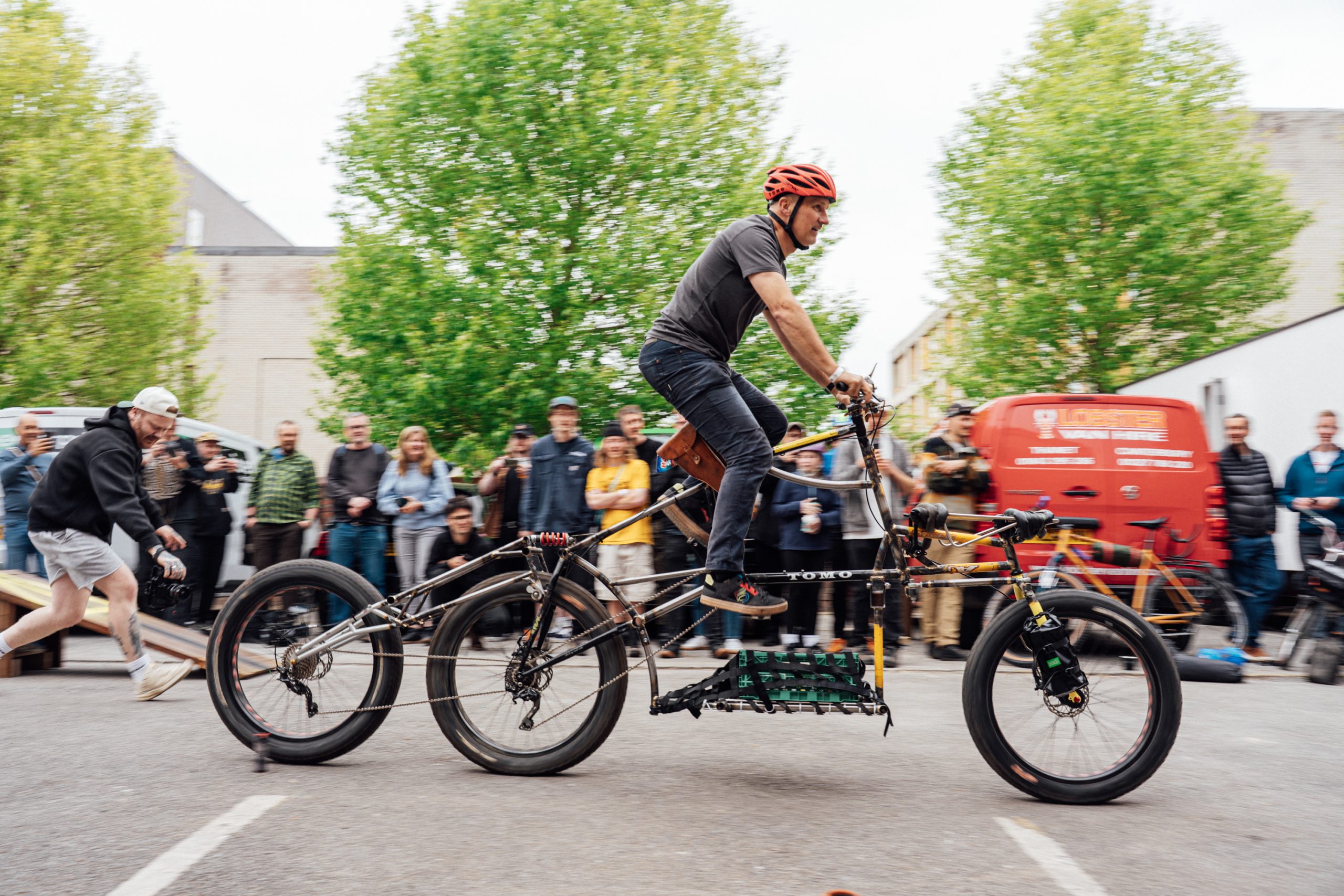 Tomo Bikes: Tall Bikes and more, for more fun