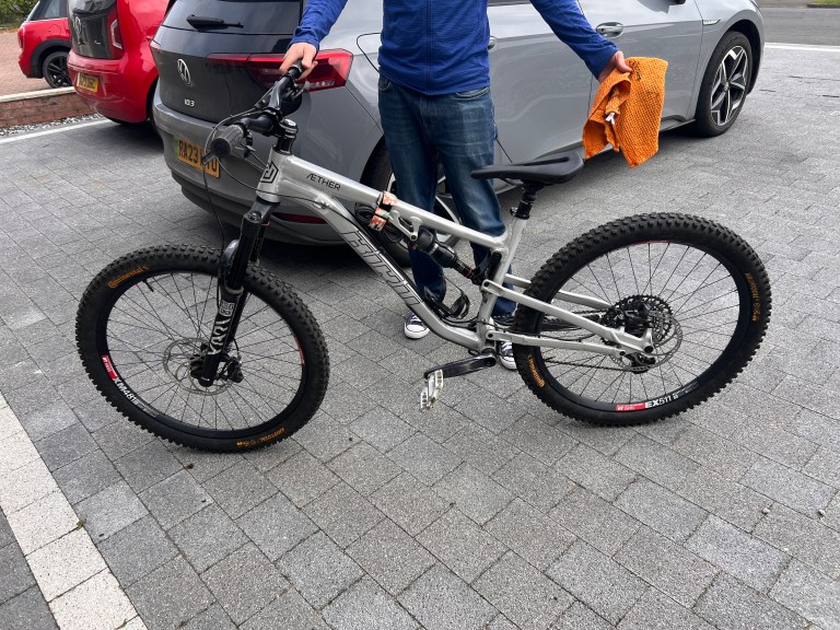 Bird Aether 7 ML for Sale. Also consider breaking for parts.