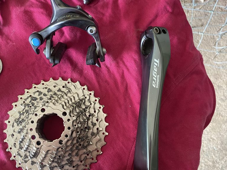 Full Shimano Tiagra groupset