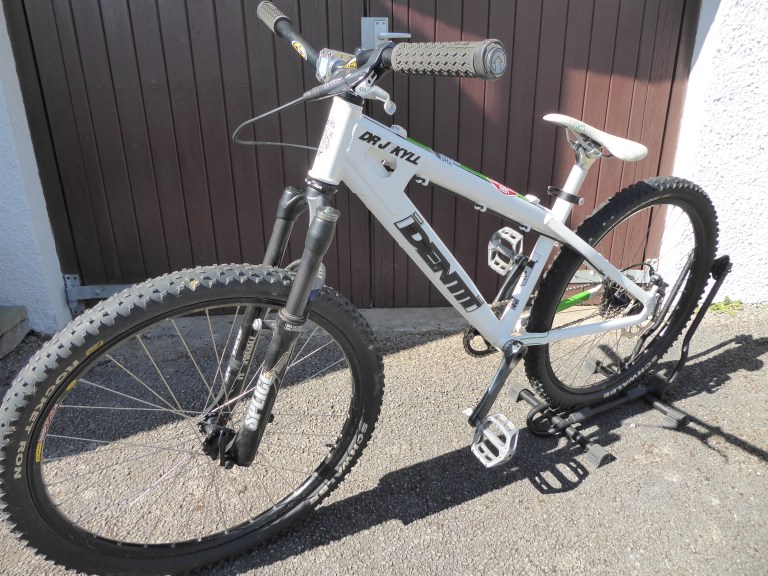 Garage clearout – one for the retro fans