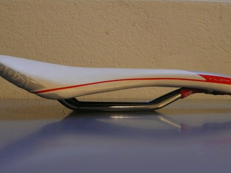 Clearout: saddles and tyres