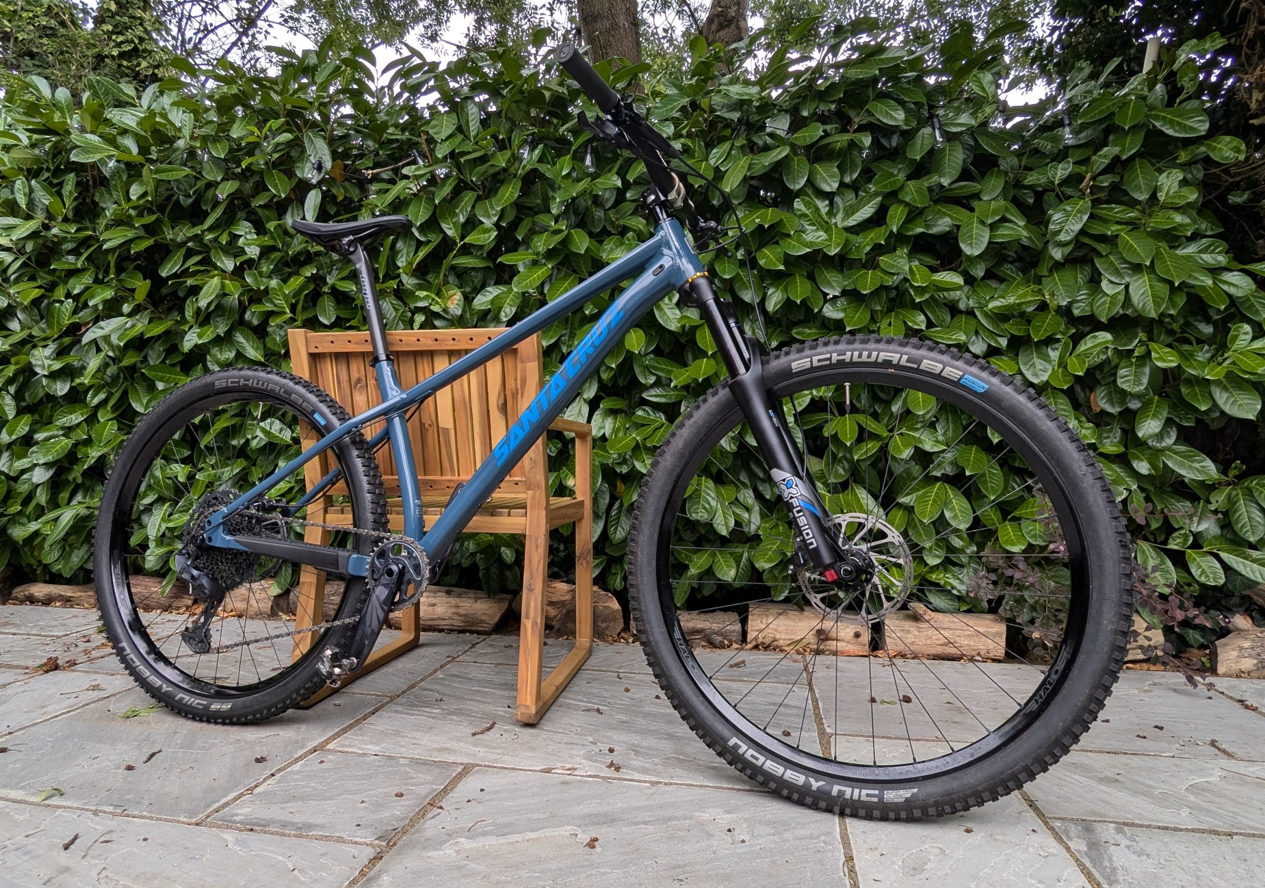 Santa Cruz Chameleon “8” Full Bike (Large)