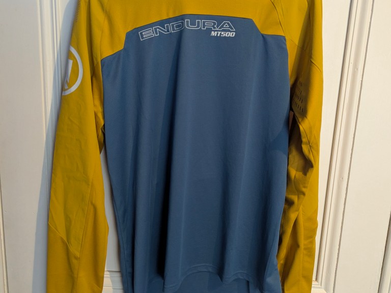 60 items of new, cheap Endura kit – all sizes inc womens’ and kids’