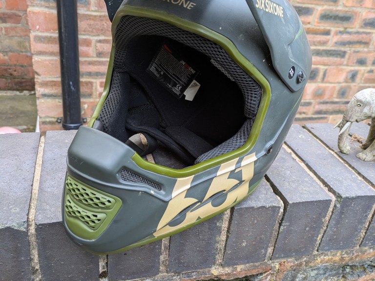 Enormous XXL 661 Full Face Helmet – Free