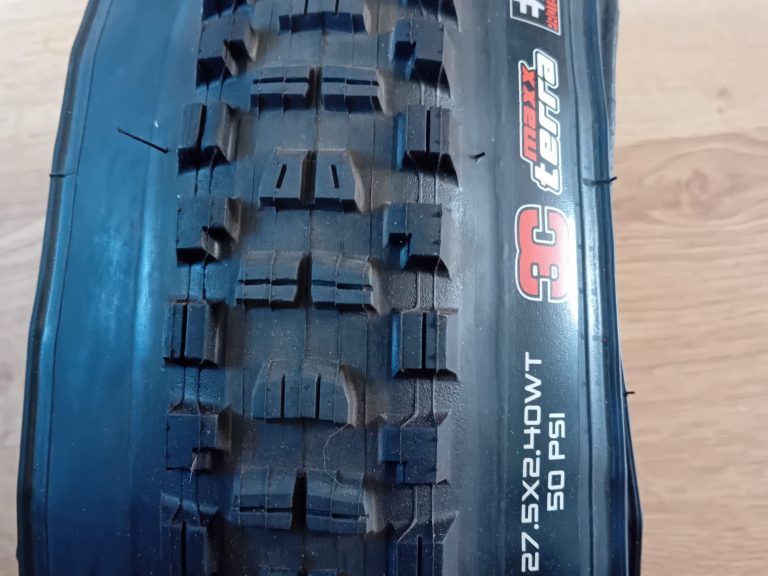 Maxxis DHR2 27.5×2.4