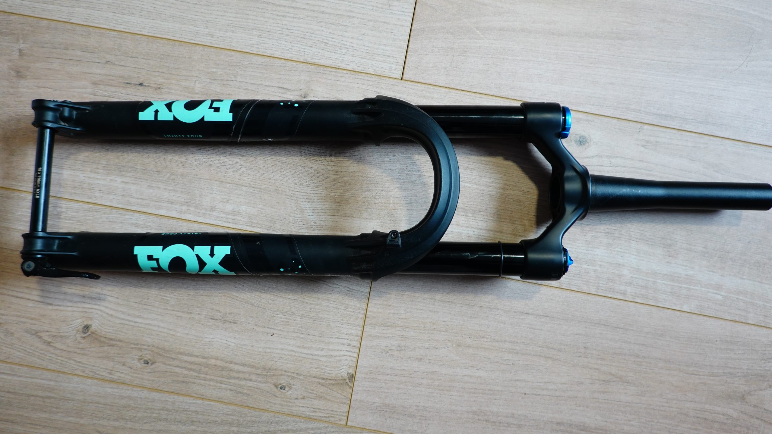 Fox 34 Fork.  29/27.5+ Performance 140mm travel