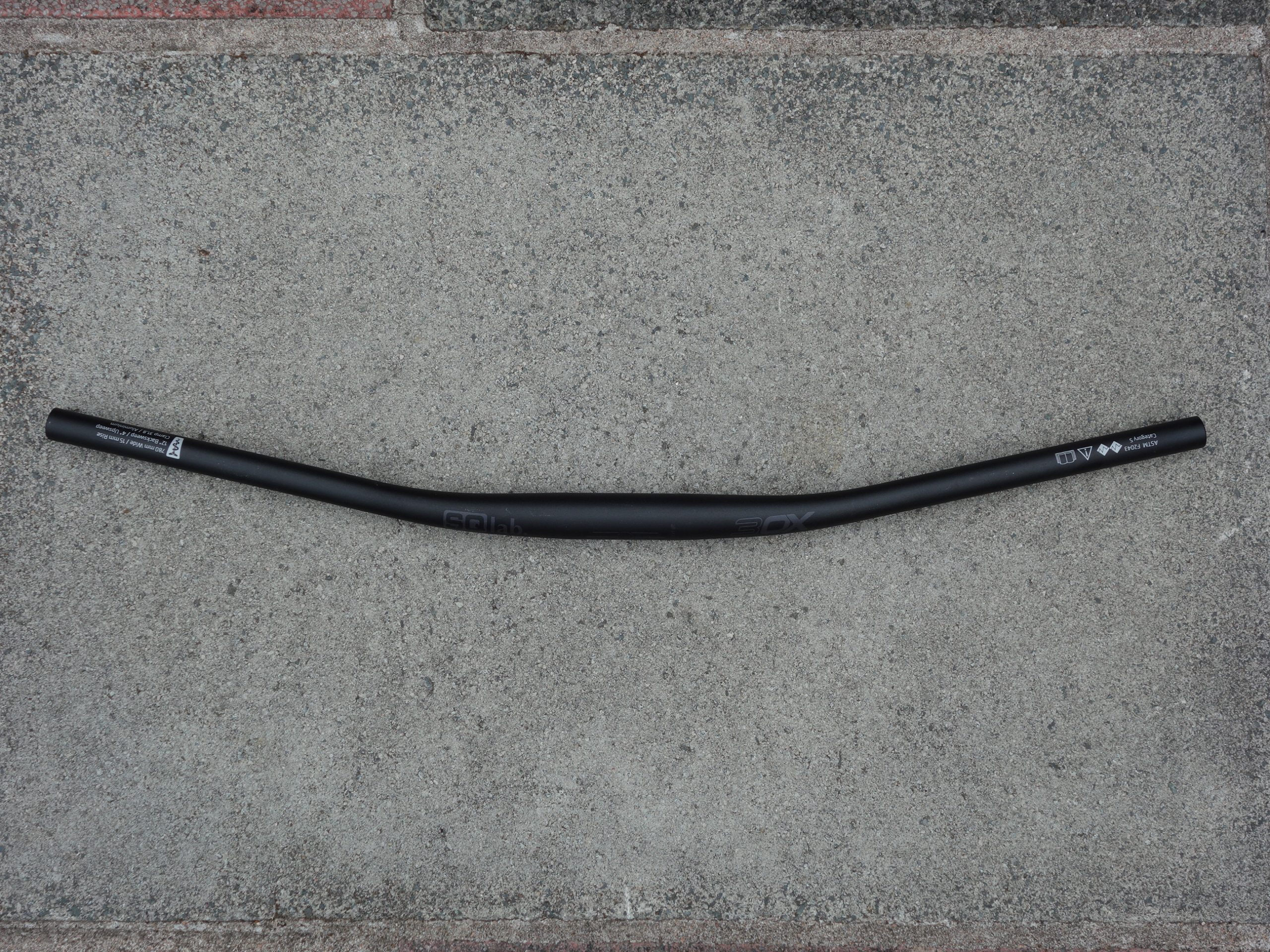 SQlab 30X Alloy Ergonomic Handlebars / 12d Backsweep