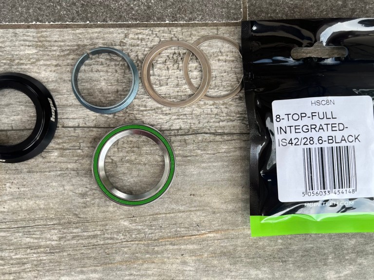 Headset, stems and discs