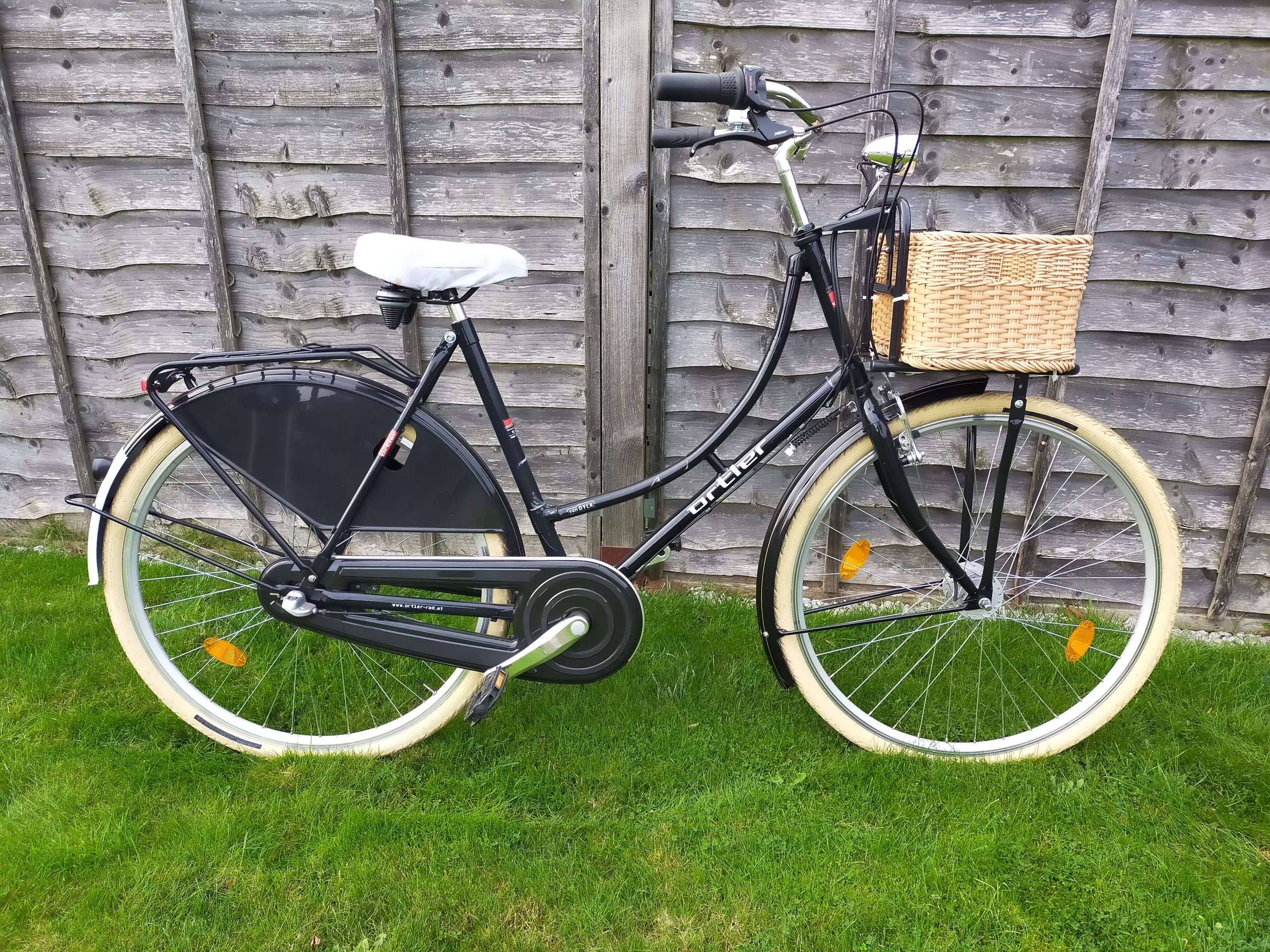 *Reduced*. Otler Van Dyck Dutch classic City Bike Was £300 New*