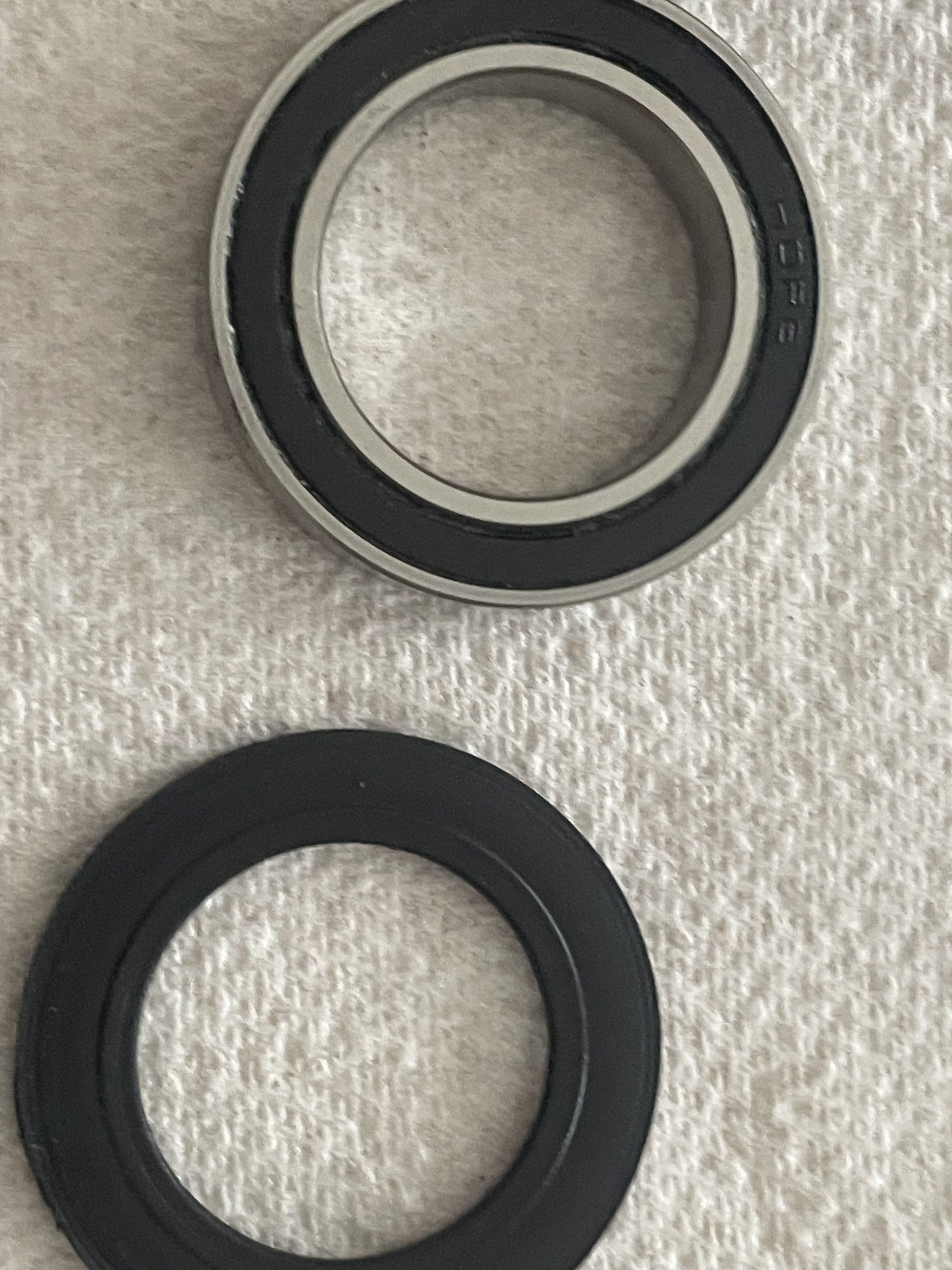 Hope PF41 Stainless Steel Bottom Bracket 24mm Spindle