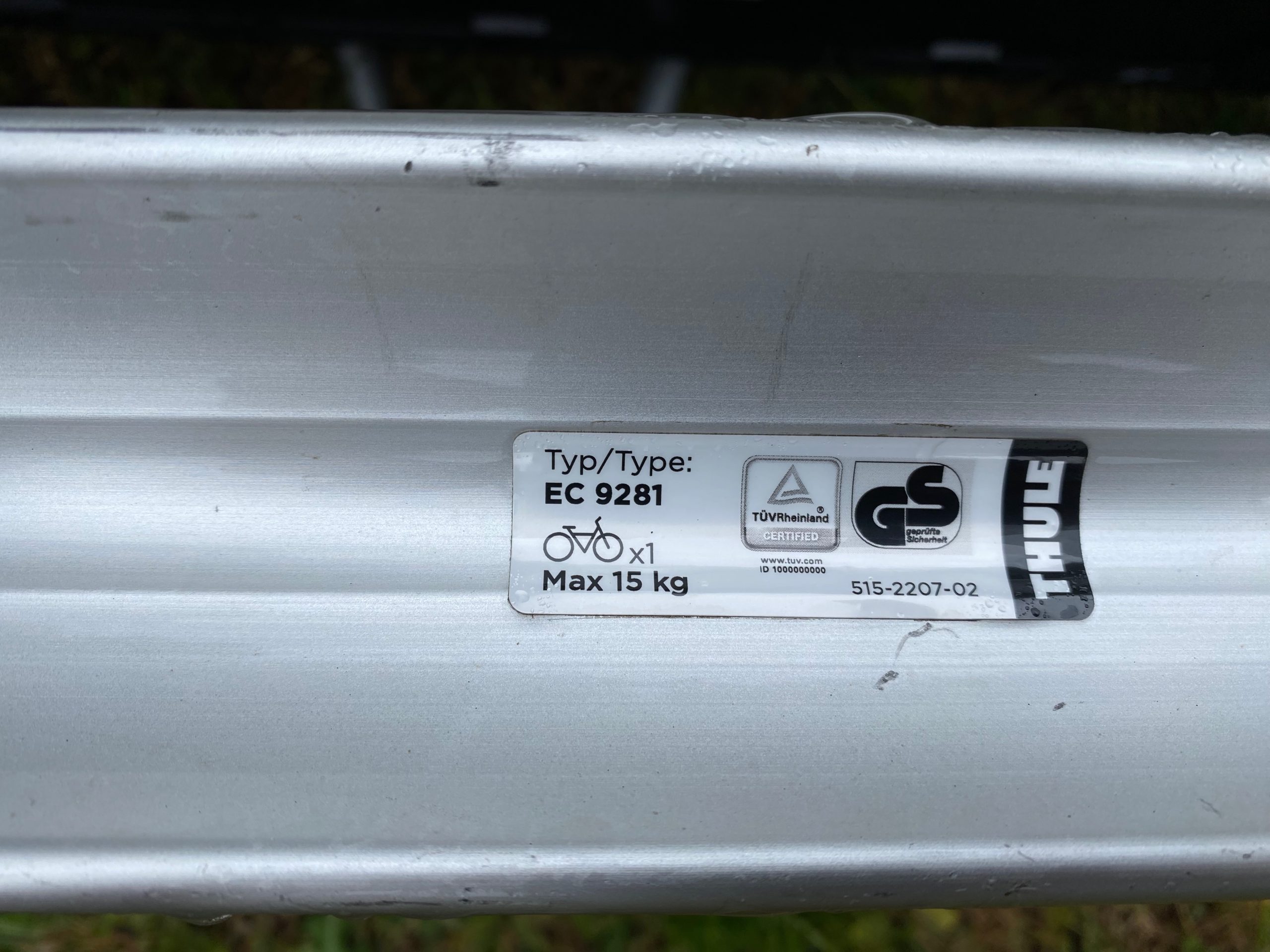 Heavy duty Thule bike rack 4 bikes