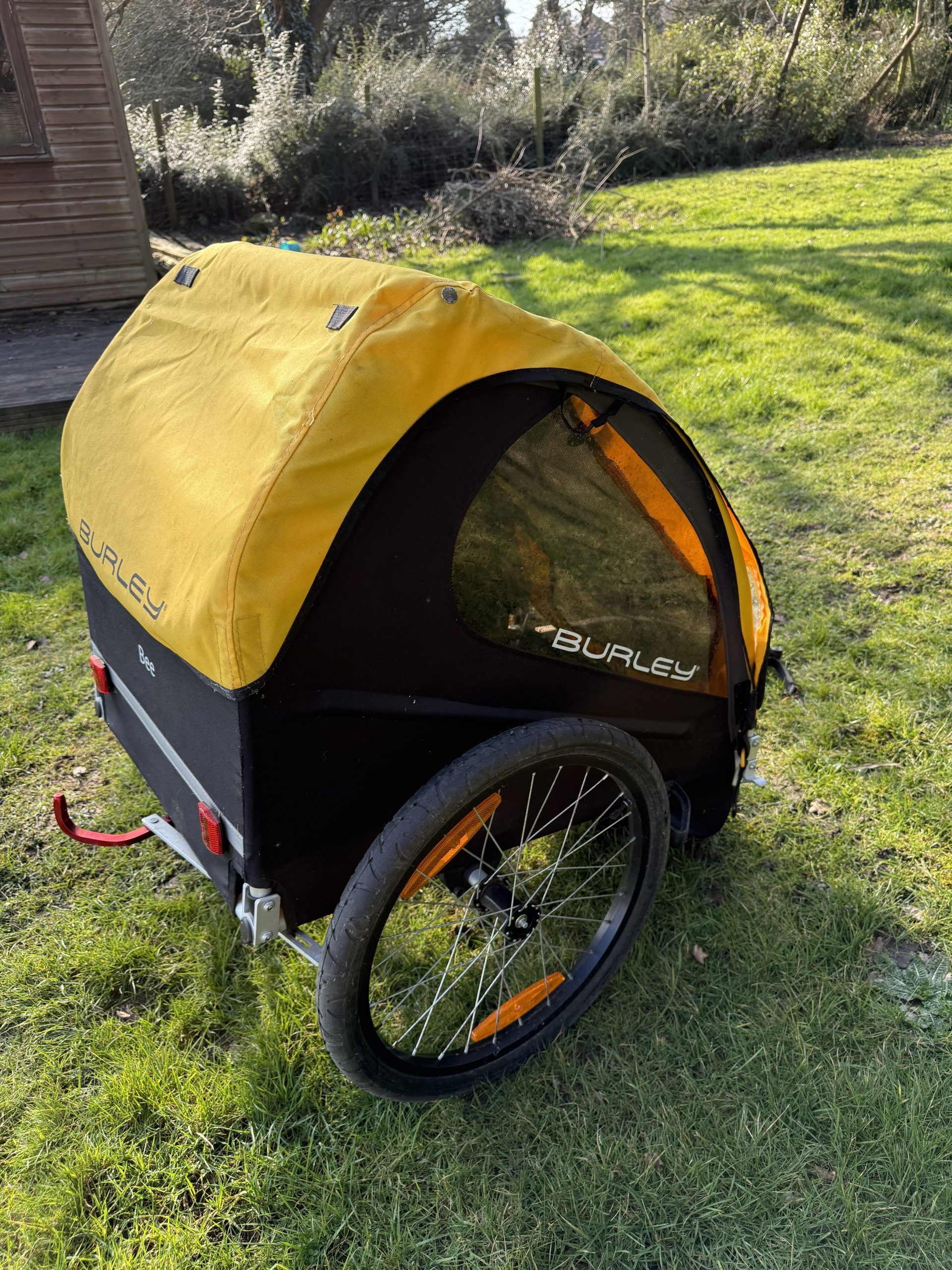 Burley Bee trailer
