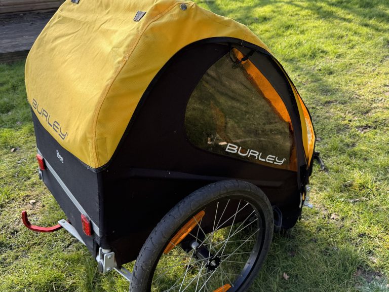 Burley Bee trailer