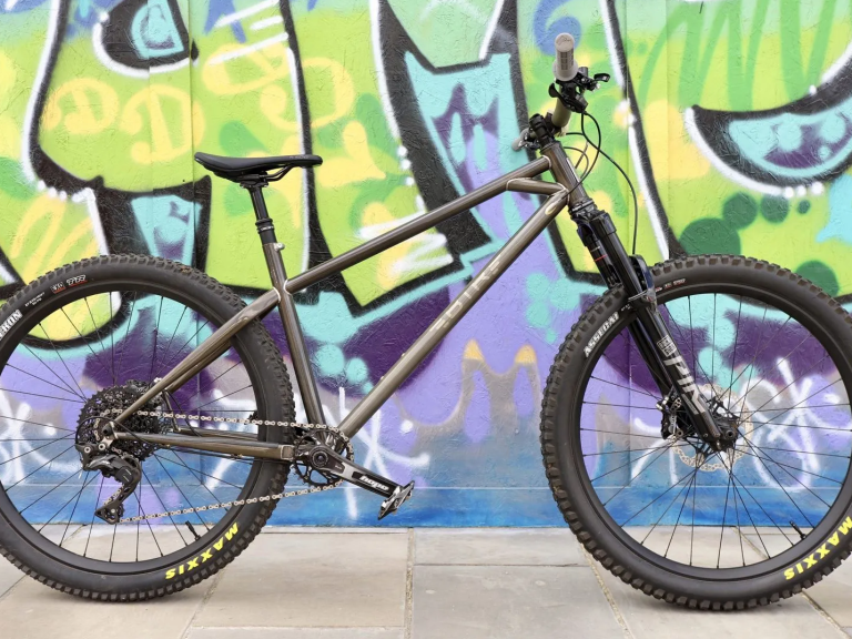 BTR Ranger frame. Size large. 27.5 wheels.