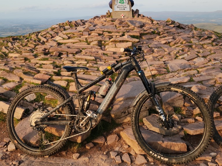 Privateer E-161 (2024) Large