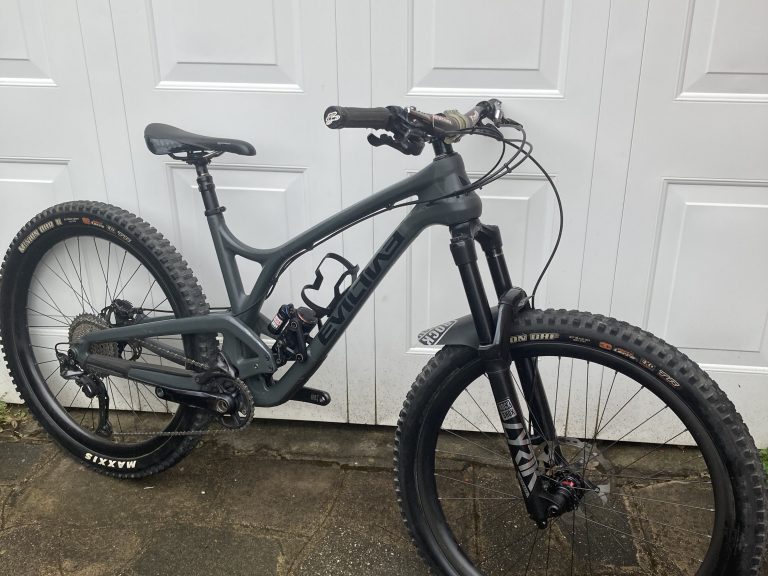 **Price Drop**Evil Calling Muddy Waters, size M, very nice build spec