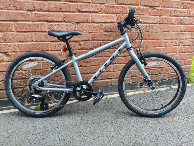 Vitus 20 kids bike