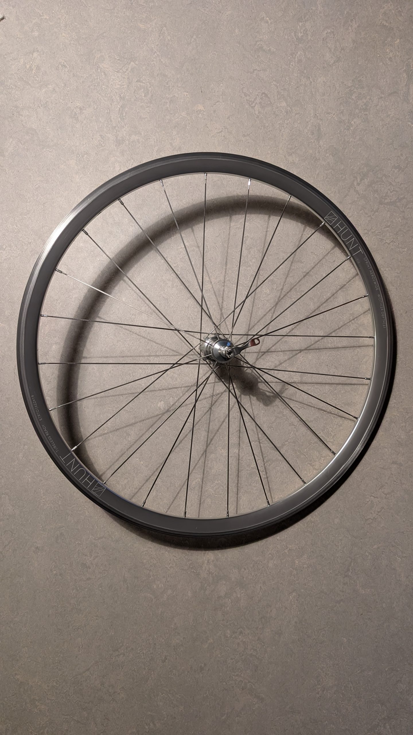 Hunt Sprint Aero Wide Clincher Wheelset – Silver Alloy – Tubeless Ready