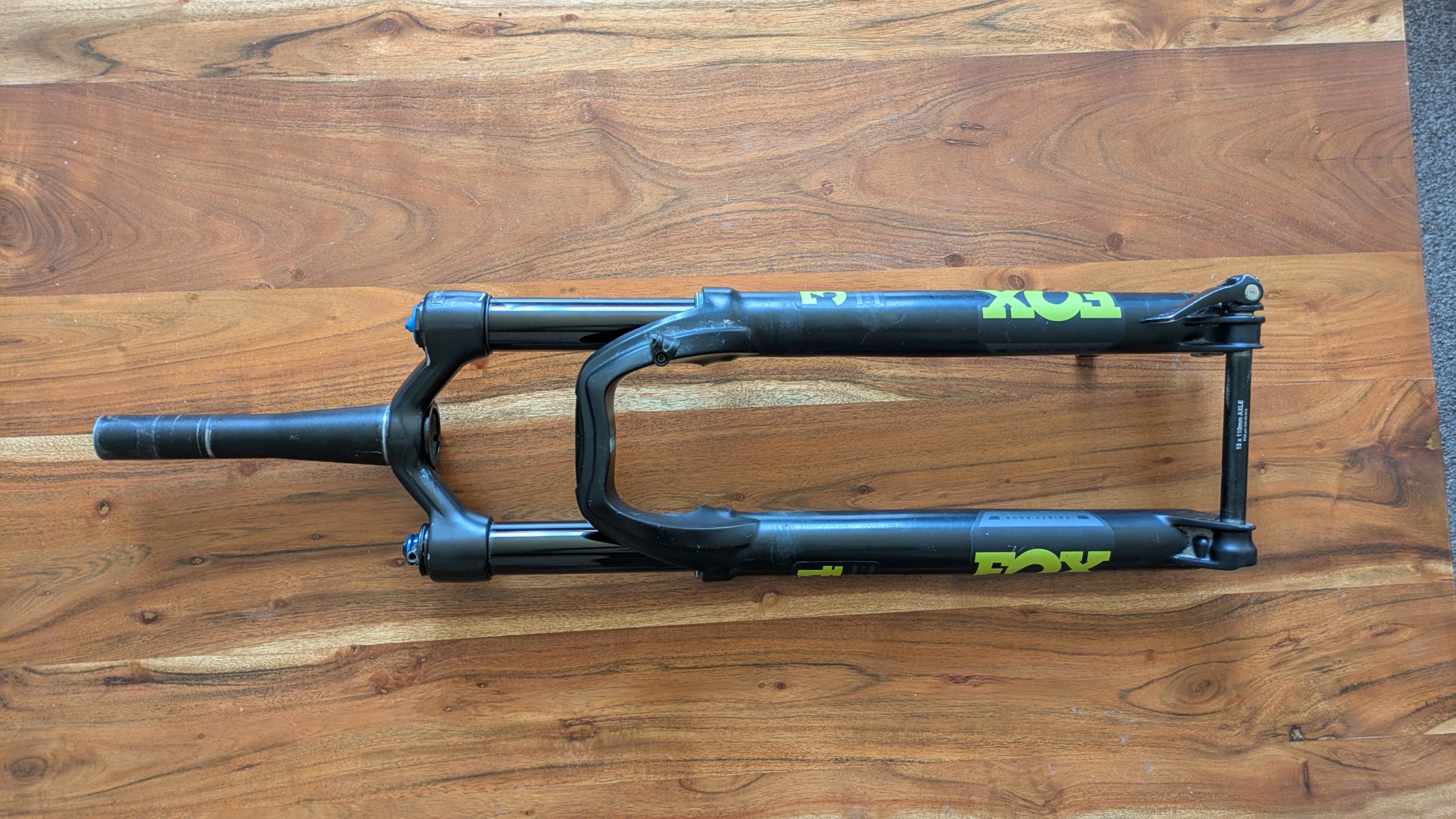 Fox 34, boost, 150mm travel – NEEDS REBUILD