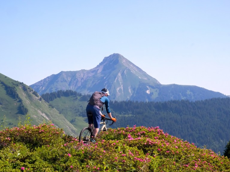 Issue 162: Gravel Schmavel