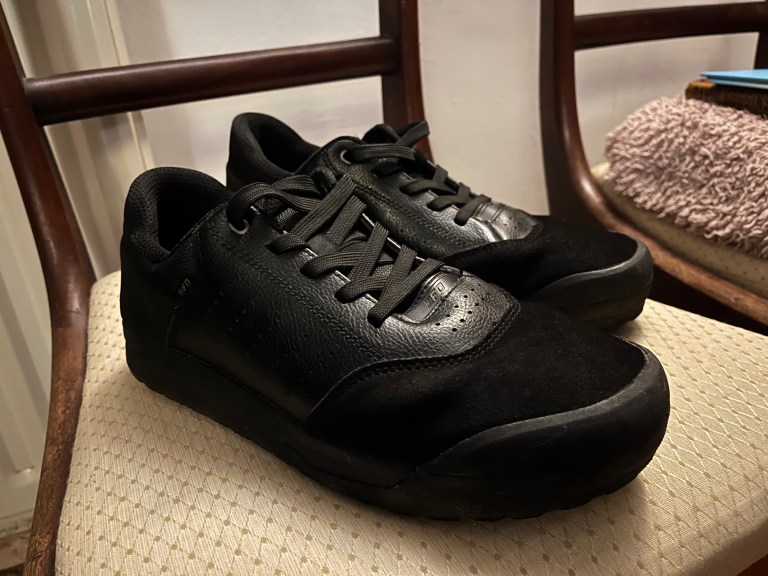 SOLD Specialized 2FO Roost Flat MTB shoes