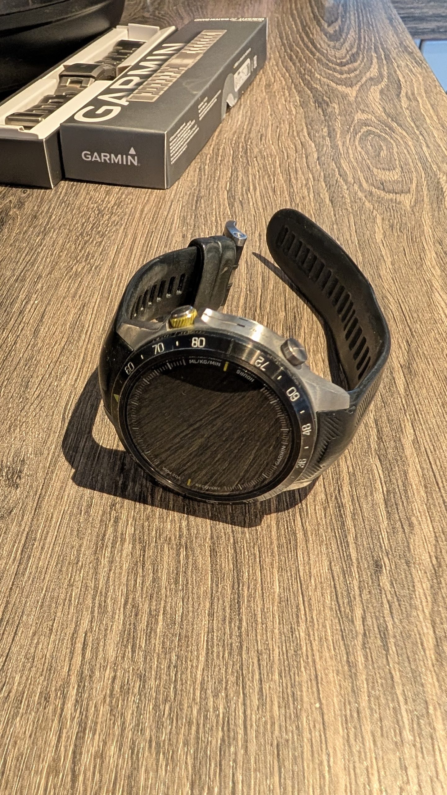 Garmin Marq 2 Athlete + genuine Garmin titanium band