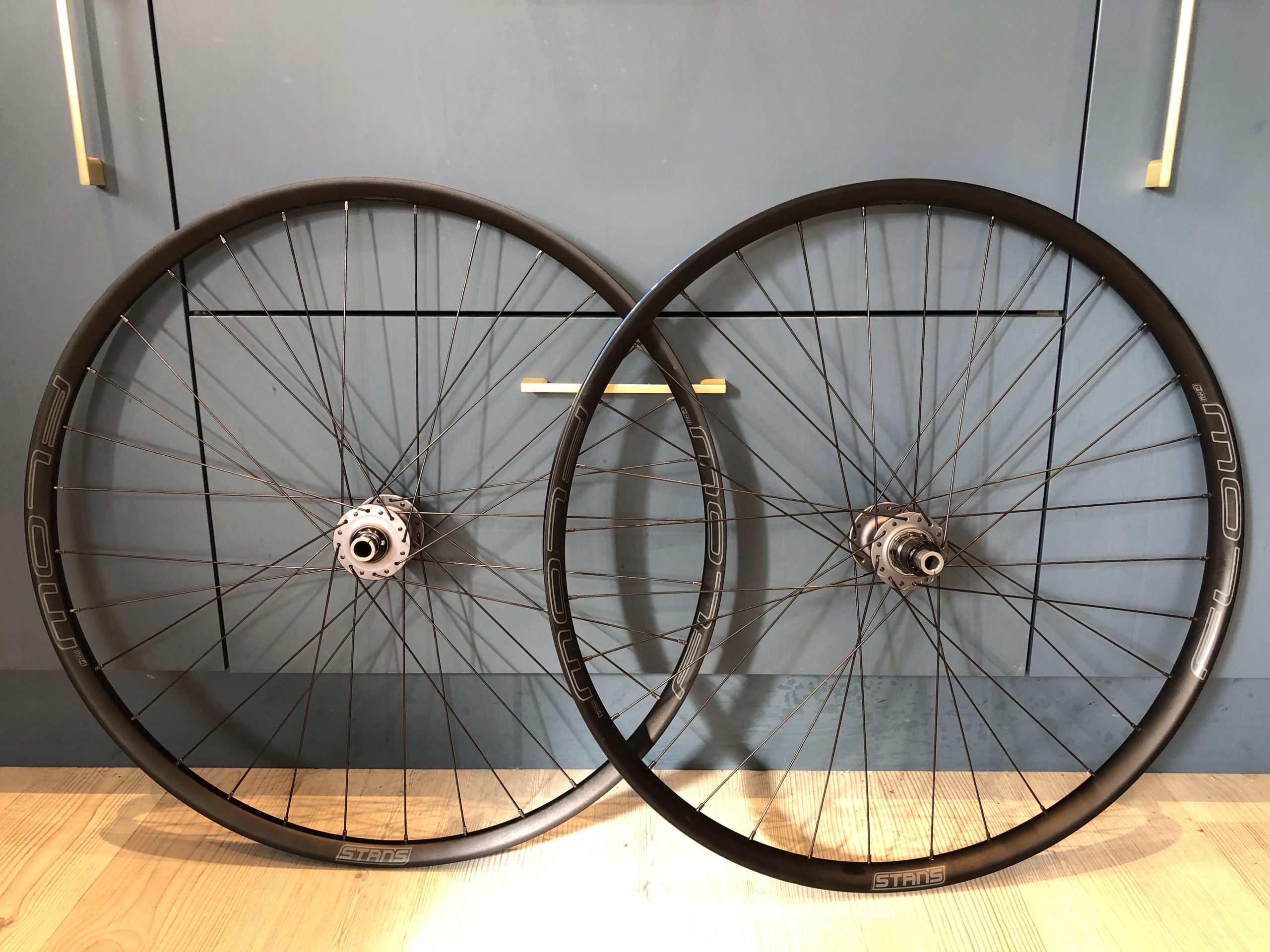 Posh 29er wheel MTB sell off… Chris King, Onyx Vesper, Hope, Stans etc etc…