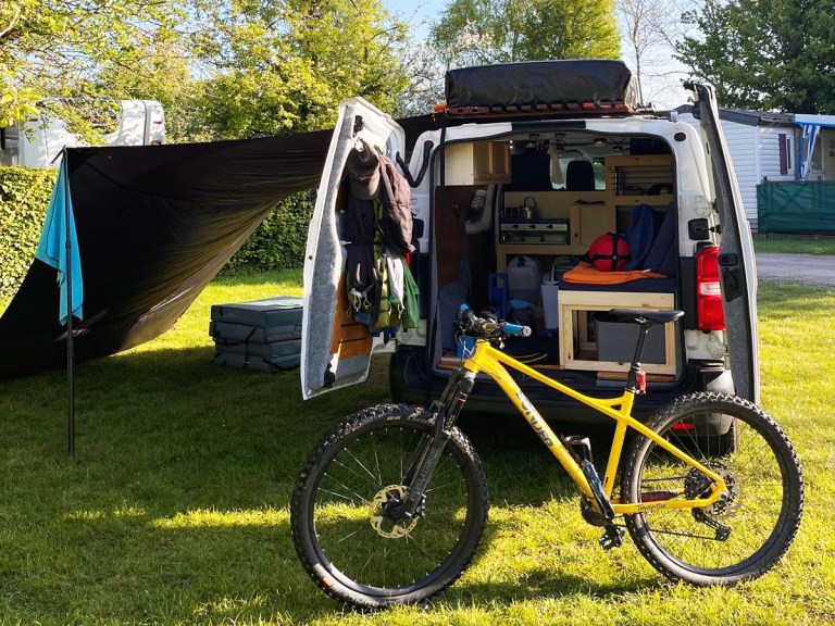 Peugeot Expert (New Shape) Camper – Sleeps 2 – Internal Bike Carrier – Stealth Camper – Euro 6