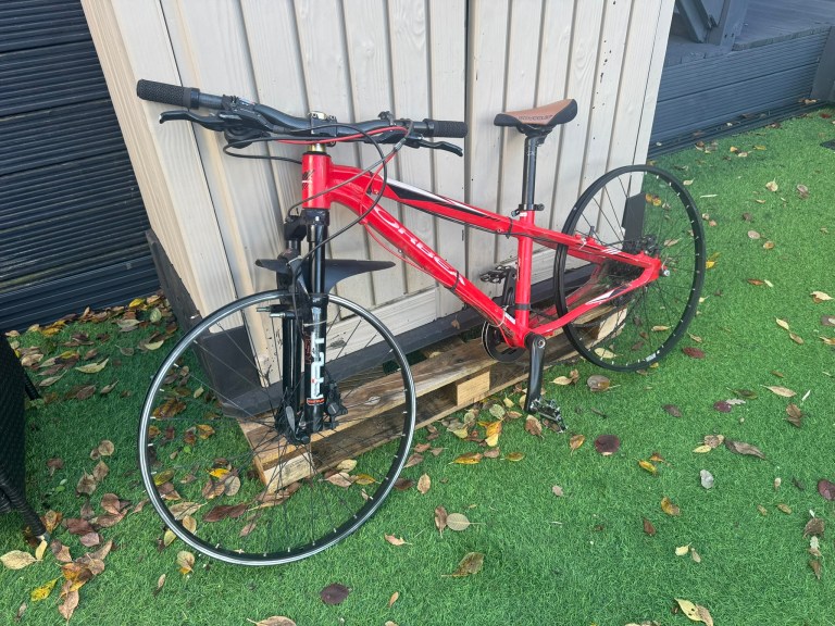 Everything you need for a great 24″ kids hardtail except wheels