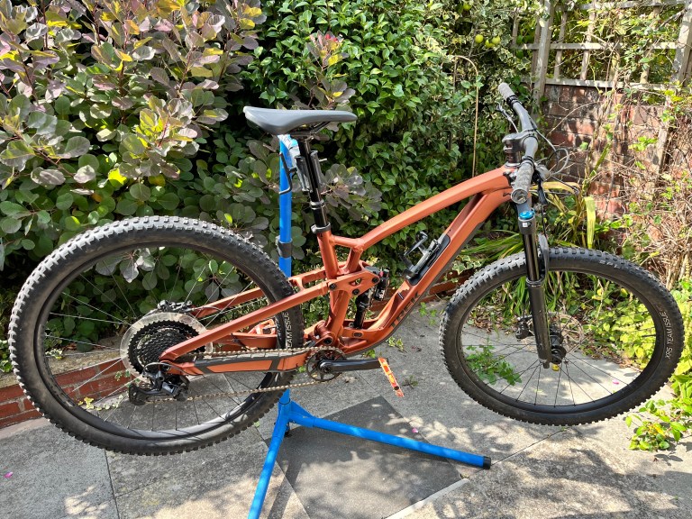 2023 ML Trek Fuel EX 8 Gen 6 in Pennyflake