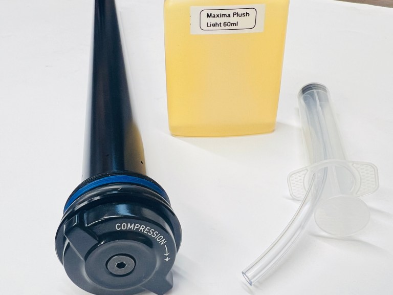 Rockshox Zeb Domain damper with 3 position