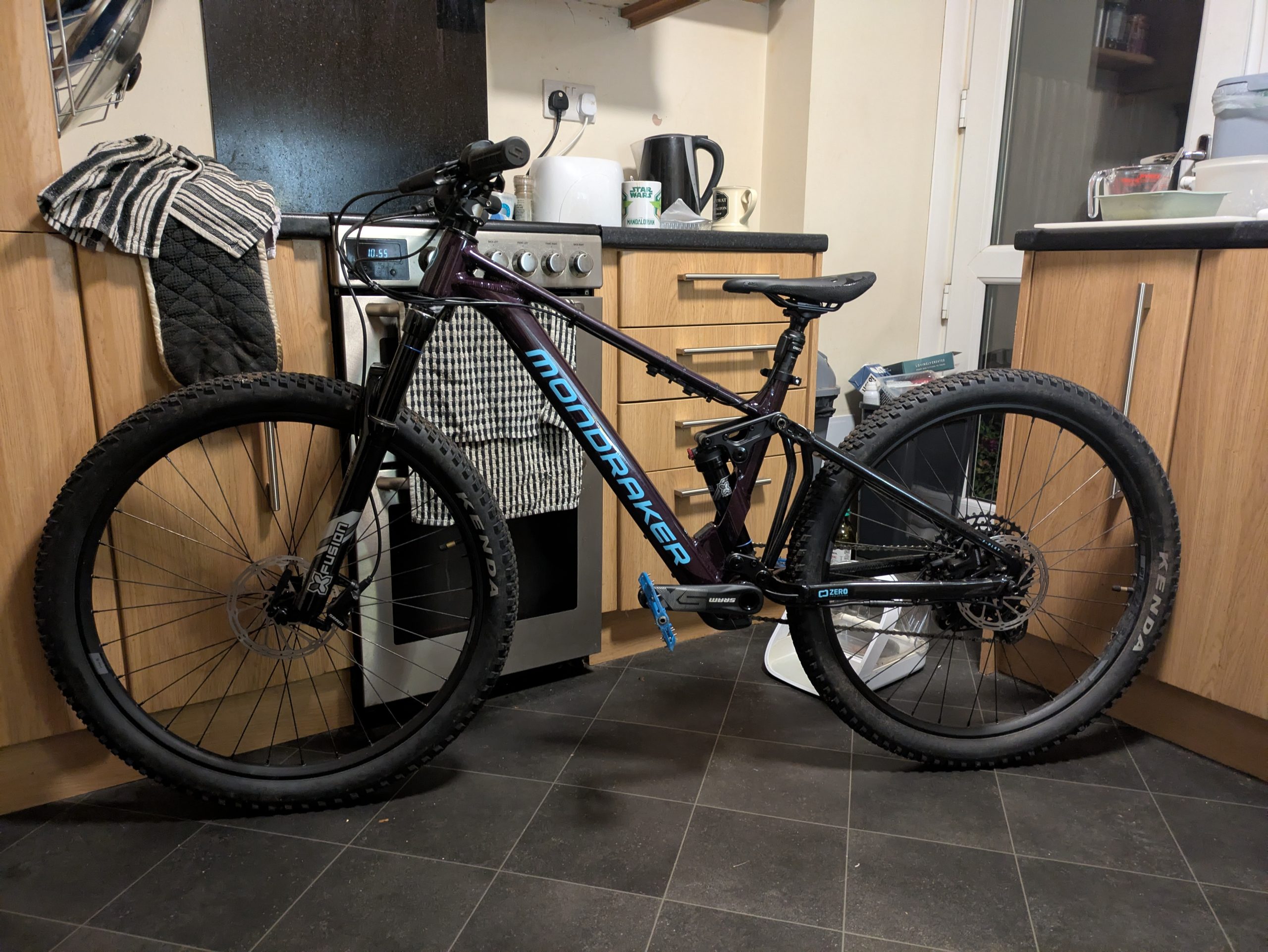 Mondraker F-Play 26 kids e-bike 145cm-165cm 114 miles