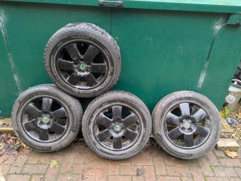 VW/Skoda/Seat/Audi 15″ Alloys with Continental winter tyres