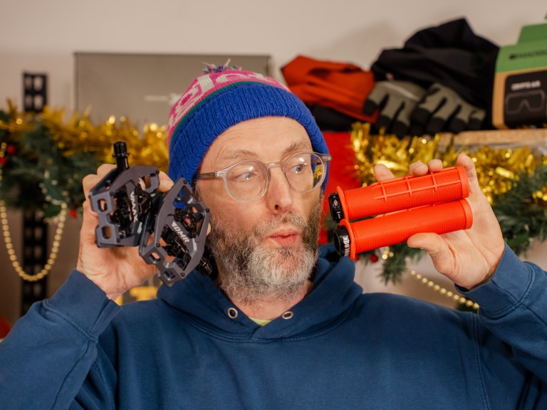 MegaSack Day 11: Win DMR VMax pedals & Gridlock grips worth £128!