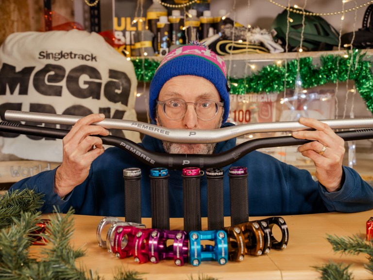 MegaSack Day 13: Win this Pembree Gravity Cockpit System worth £240!