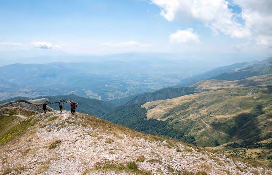 Crossing the border ridge between North Macedonia and Kosovo — Issue 167