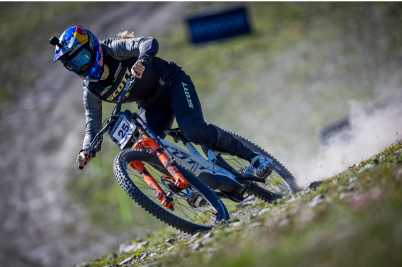 La Thuile DH World Series Rd5 results, report and highlights vids