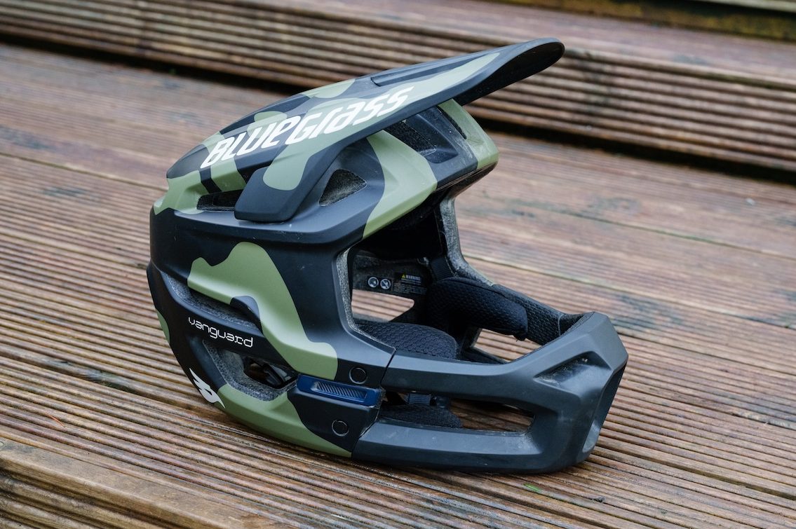 Bluegrass Vanguard Core MIPS helmet review