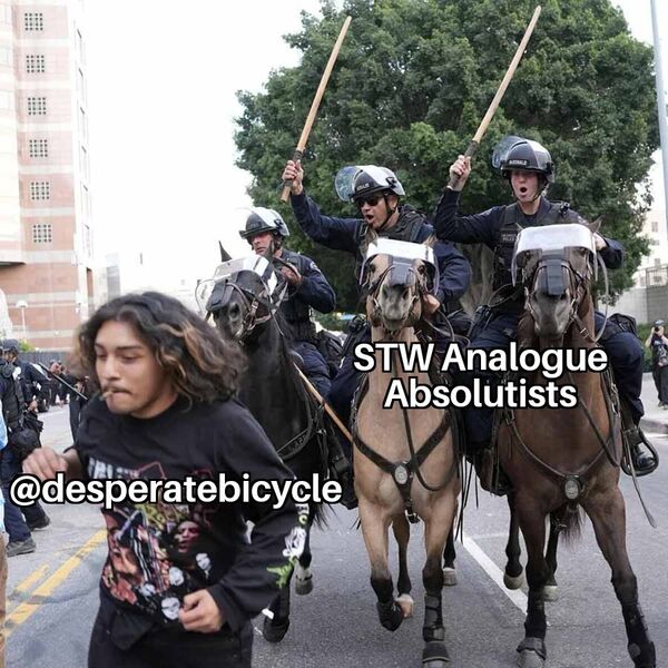 Man Chased By Officers On Horseback 21042026141708.jpg