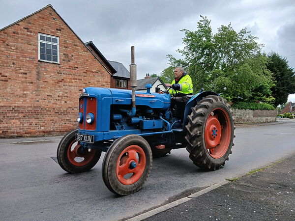 Fordson Super Major.jpg